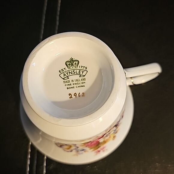 AYNSLEY est. 1775 English BONE CHINA 29c2. Cup and saucer - Picture 5 of 9